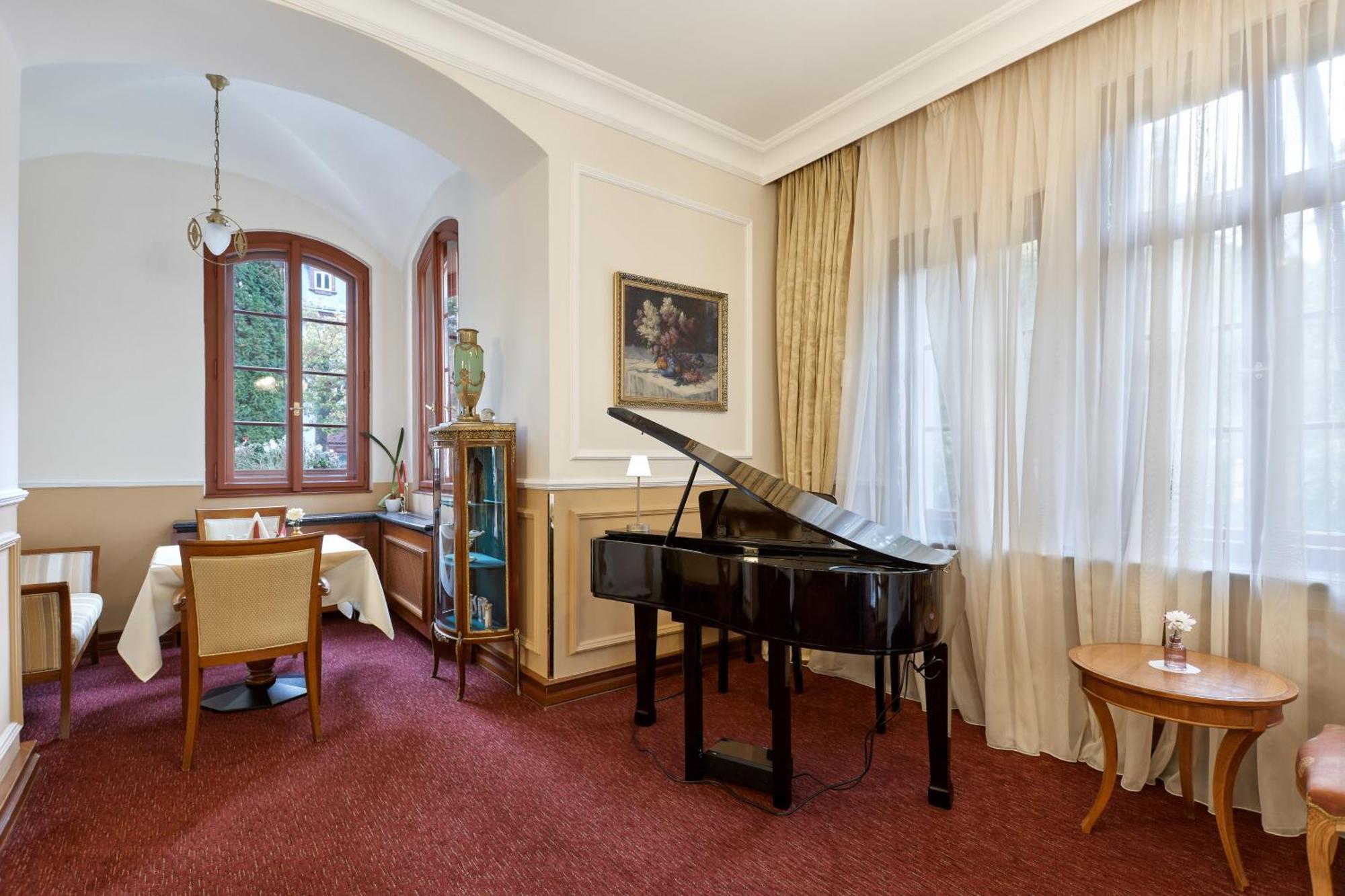Spa Hotel Villa Ritter Karlovy Vary Exterior foto